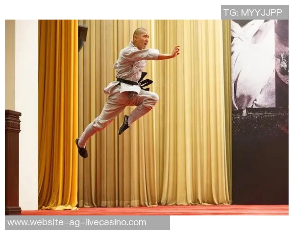 少林武僧与现代搏击高手的巅峰对决谁能胜出揭开武术新篇章